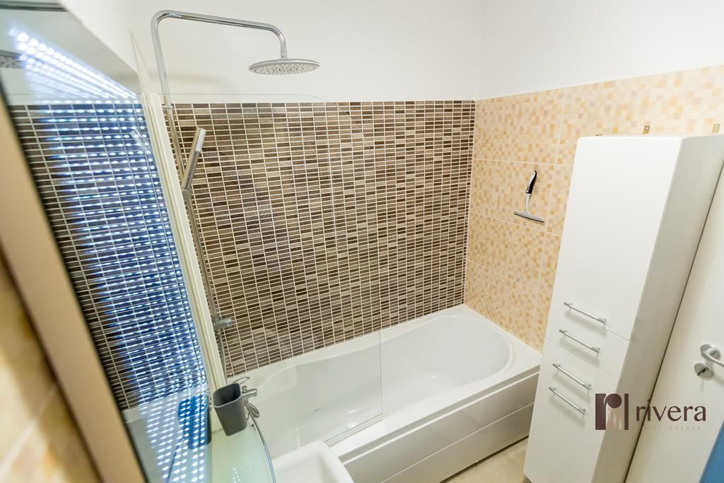 Cozy Apartment - Palas Iasi Bagian luar foto